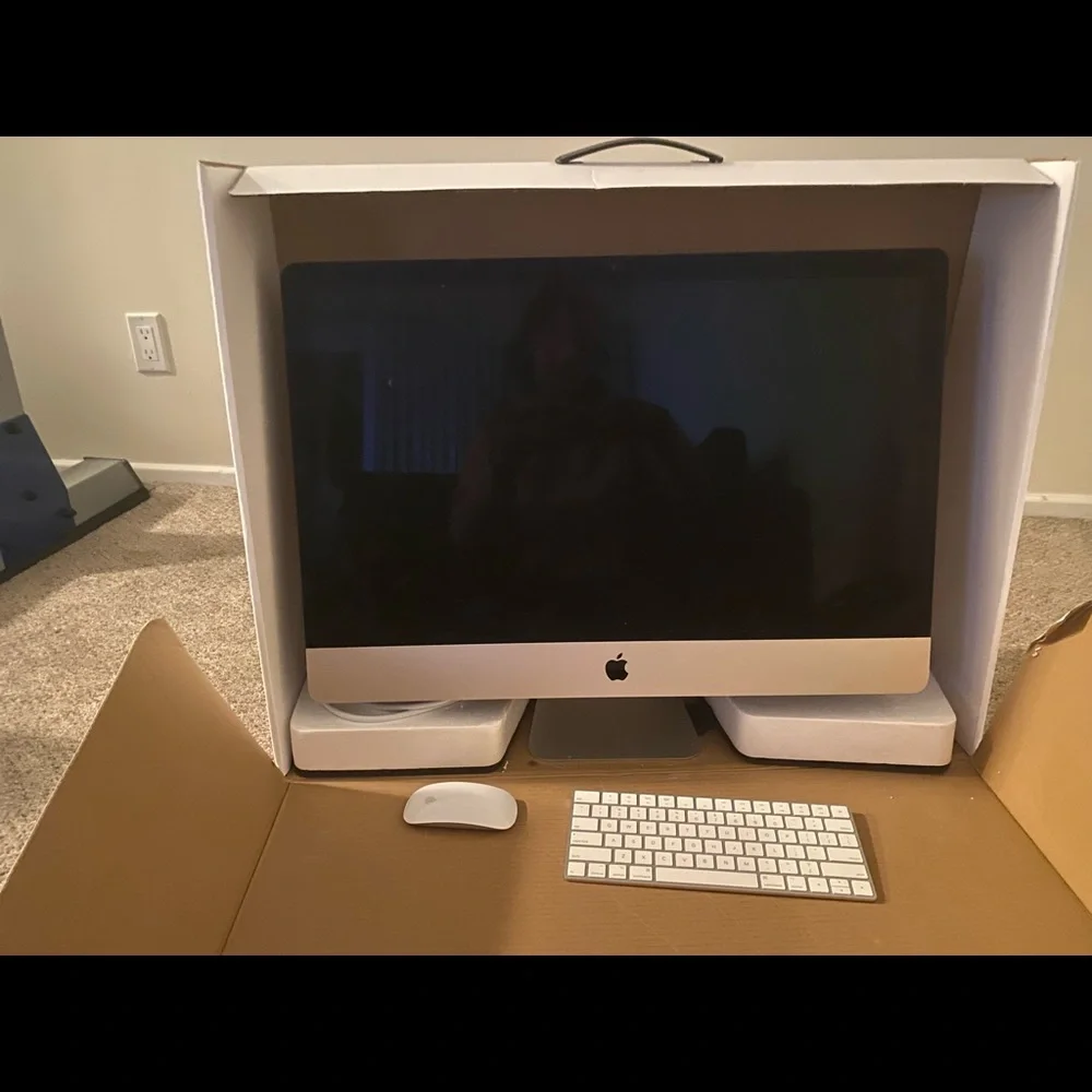 IMAC DESKTOP BRAND NEW